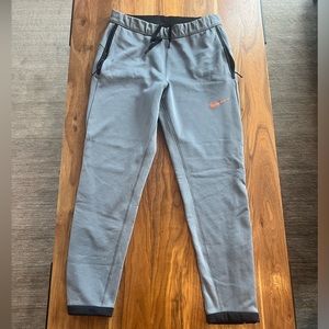 Nike Therma Sphere Max Track Pants Large